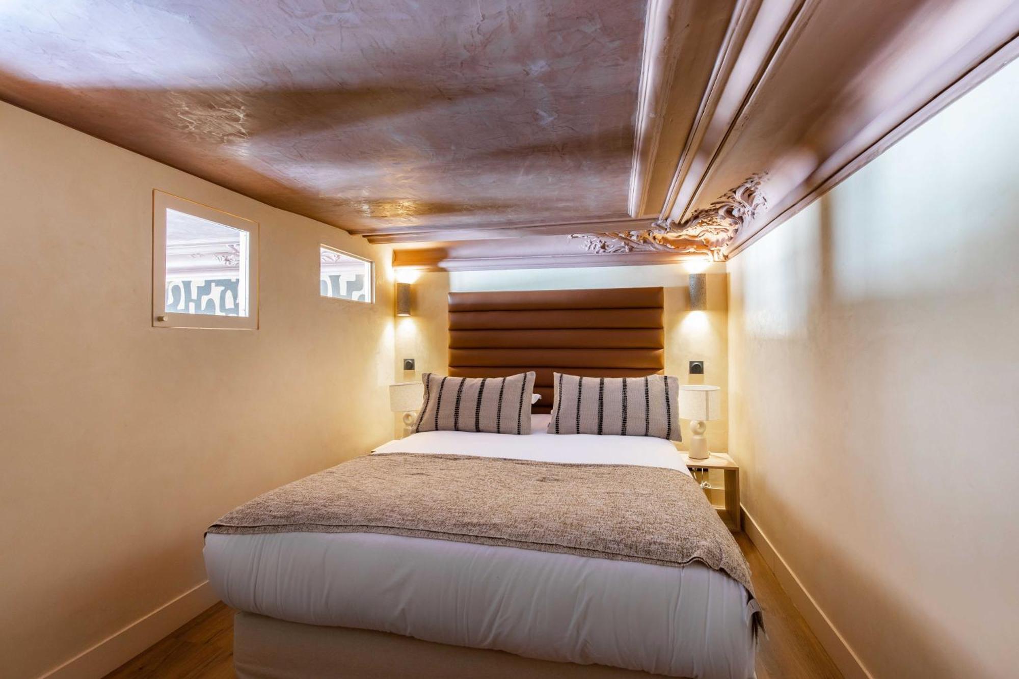 Modern - 5bd-12p - Grands Boulevards *