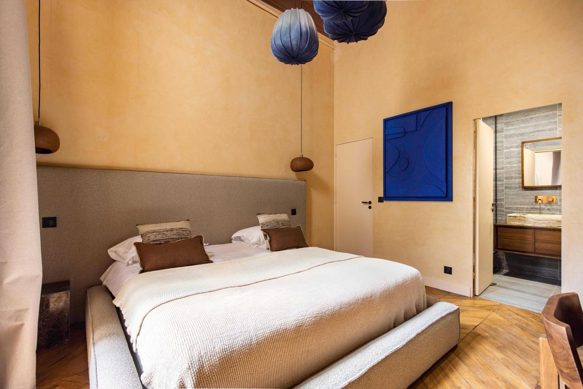 Modern - 5bd-12p - Grands Boulevards Apartment Paris
